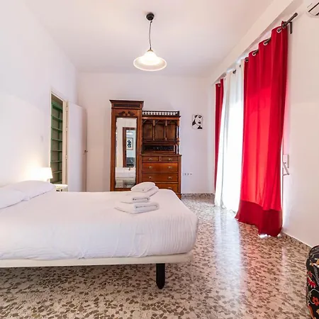 Apartment Allo Plaza Arenal Centro 2 *