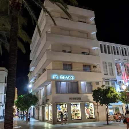 Allo Plaza Arenal Centro 2 דירה *